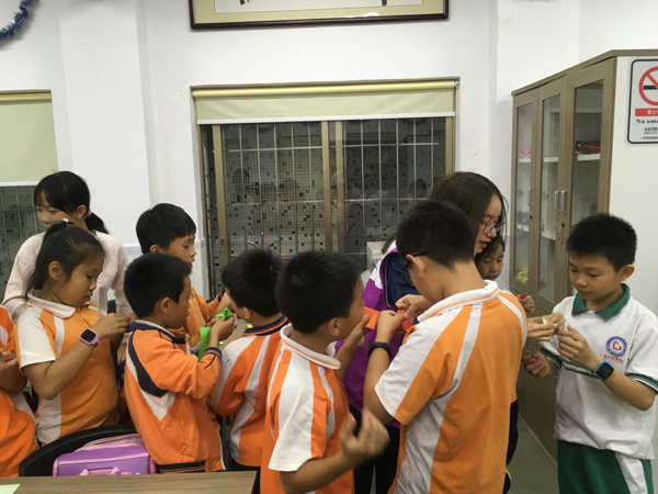 【市桥家综】“430学堂“纤纤折纸，巧手工”折纸活动