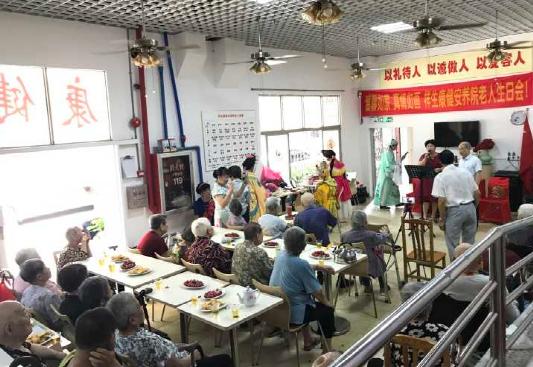 【龙凤街社工站】“义往庆生”专才义工活动