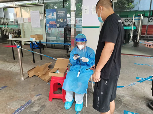 【龙凤街社工站】“疫”路同行，龙凤街社工站助力筑牢“防疫墙”